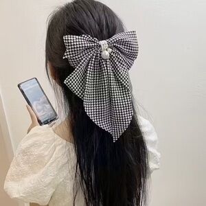 NEW Black and White Houndstooth Print Georgette Fabric Hair Bow Clip